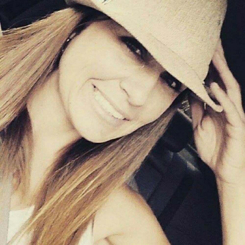 Meet your Posher, Crysta